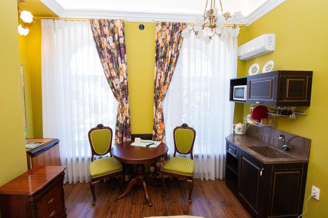 Art Suites Near Deribasovskaya Odessa Ngoại thất bức ảnh