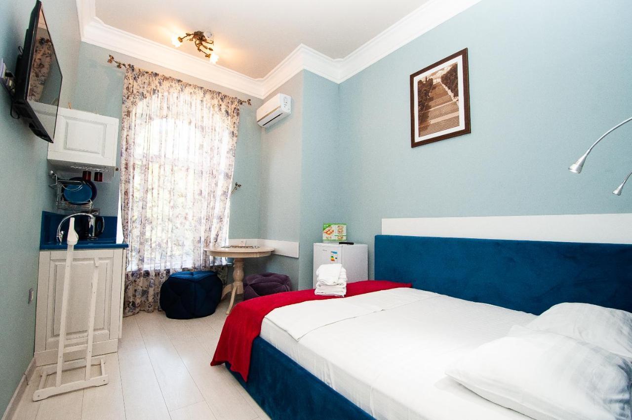Art Suites Near Deribasovskaya Odessa Ngoại thất bức ảnh