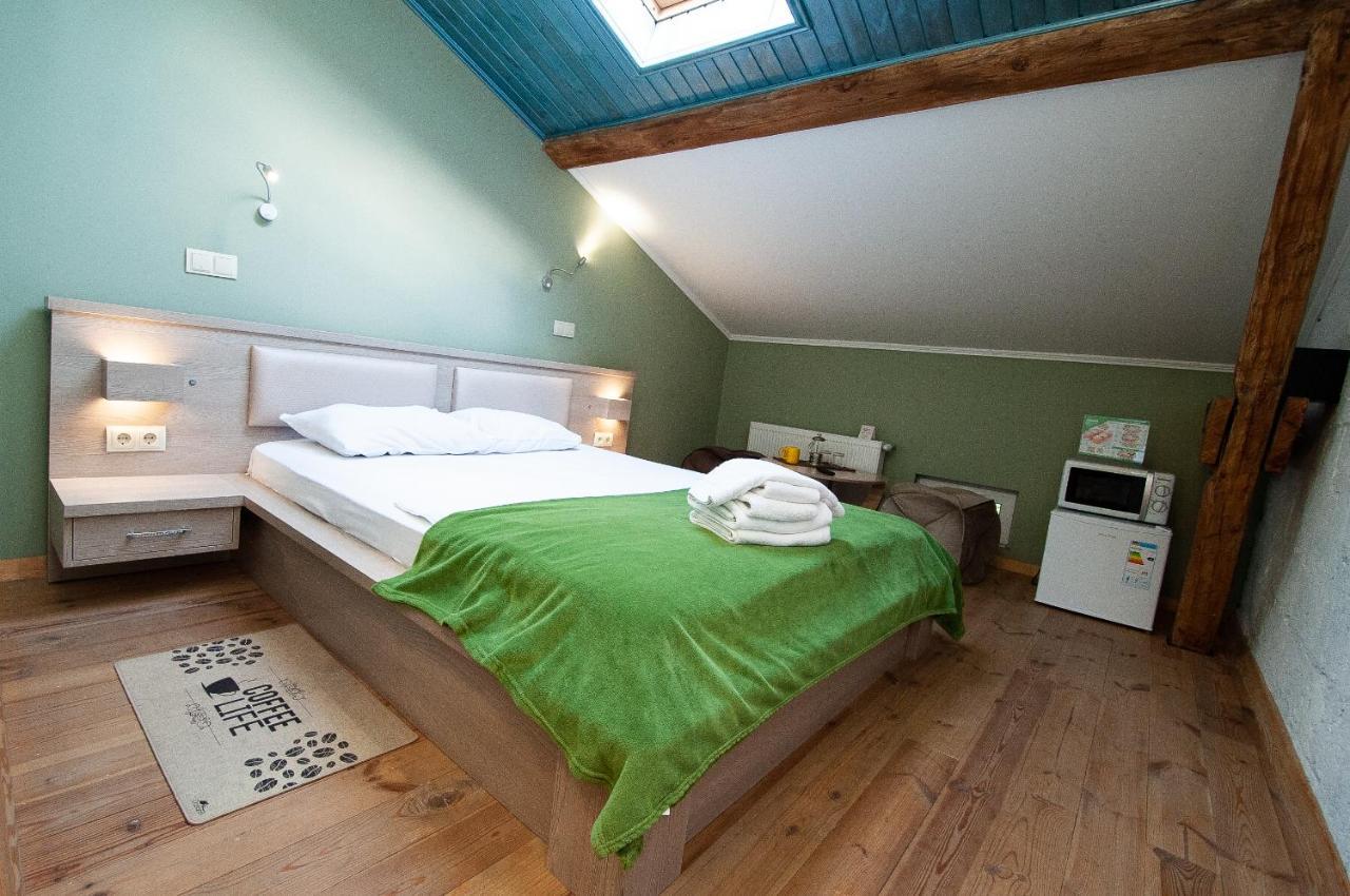 Art Suites Near Deribasovskaya Odessa Ngoại thất bức ảnh